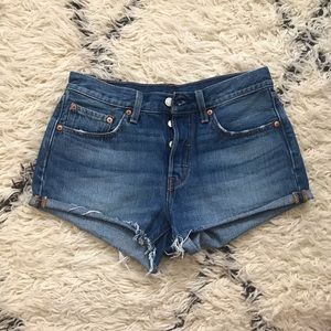 Urban Outfitters Levi 501 cut off denim shorts
